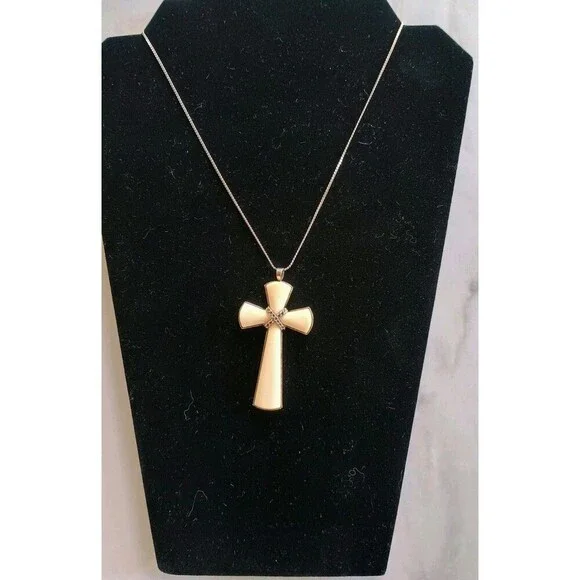 Vtg Estate Avon Beige Cross Necklace Religious Pendant - Picture 8 of 8